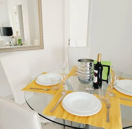 άνετο παραλιακό μακενζι Διαμέρισμα Λάρνακα