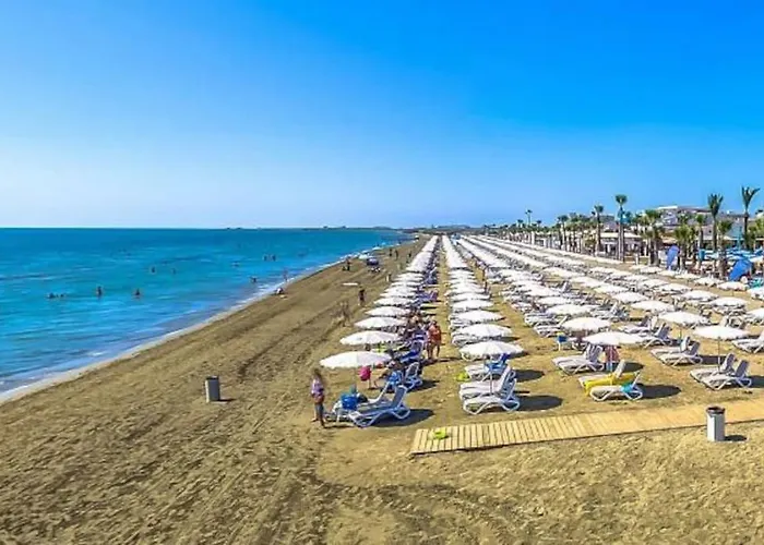 Διαμέρισμα άνετο παραλιακό μακενζι Λάρνακα