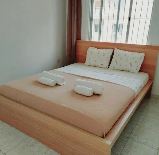 Apartment άνετο παραλιακό μακενζι Larnaka