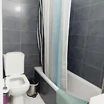 άνετο παραλιακό μακενζι * Larnaca